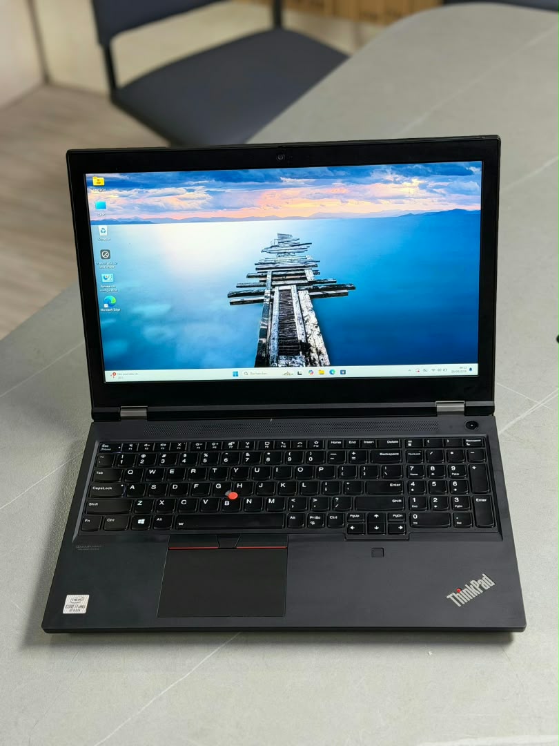 Lenovo ThinkPad P15s — Puissance professionnelle